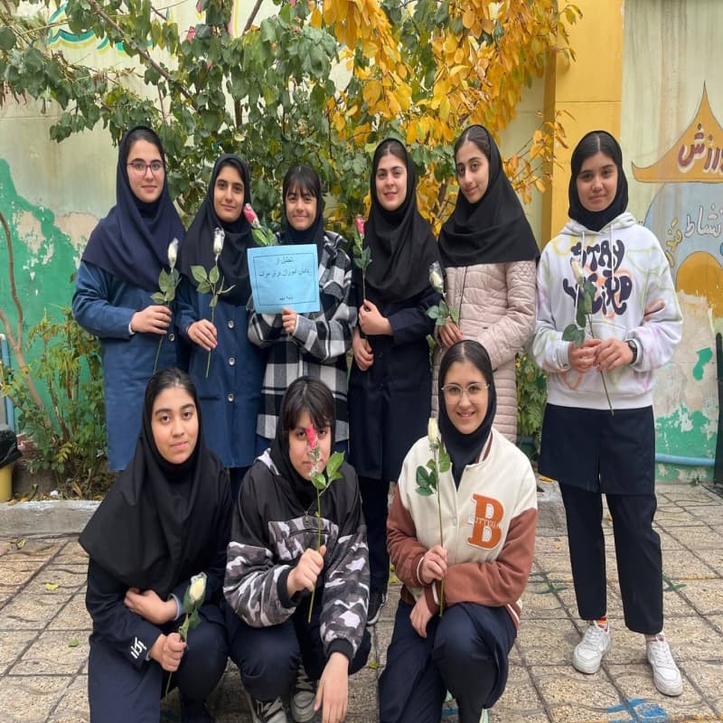 ده نفر برتر پایه نهم