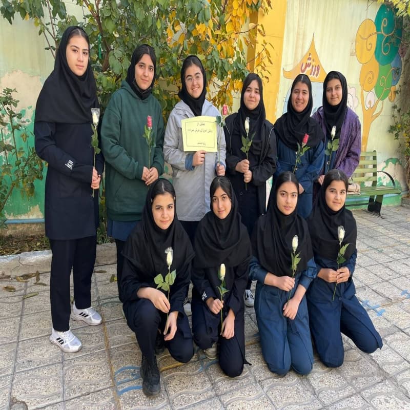 ده نفربرتر پایه هشتم